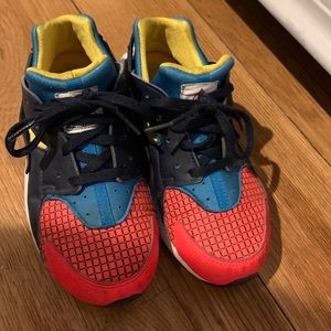 Nike Huarache Run Ultra Now 🔥preloved 🔥Sz3kids